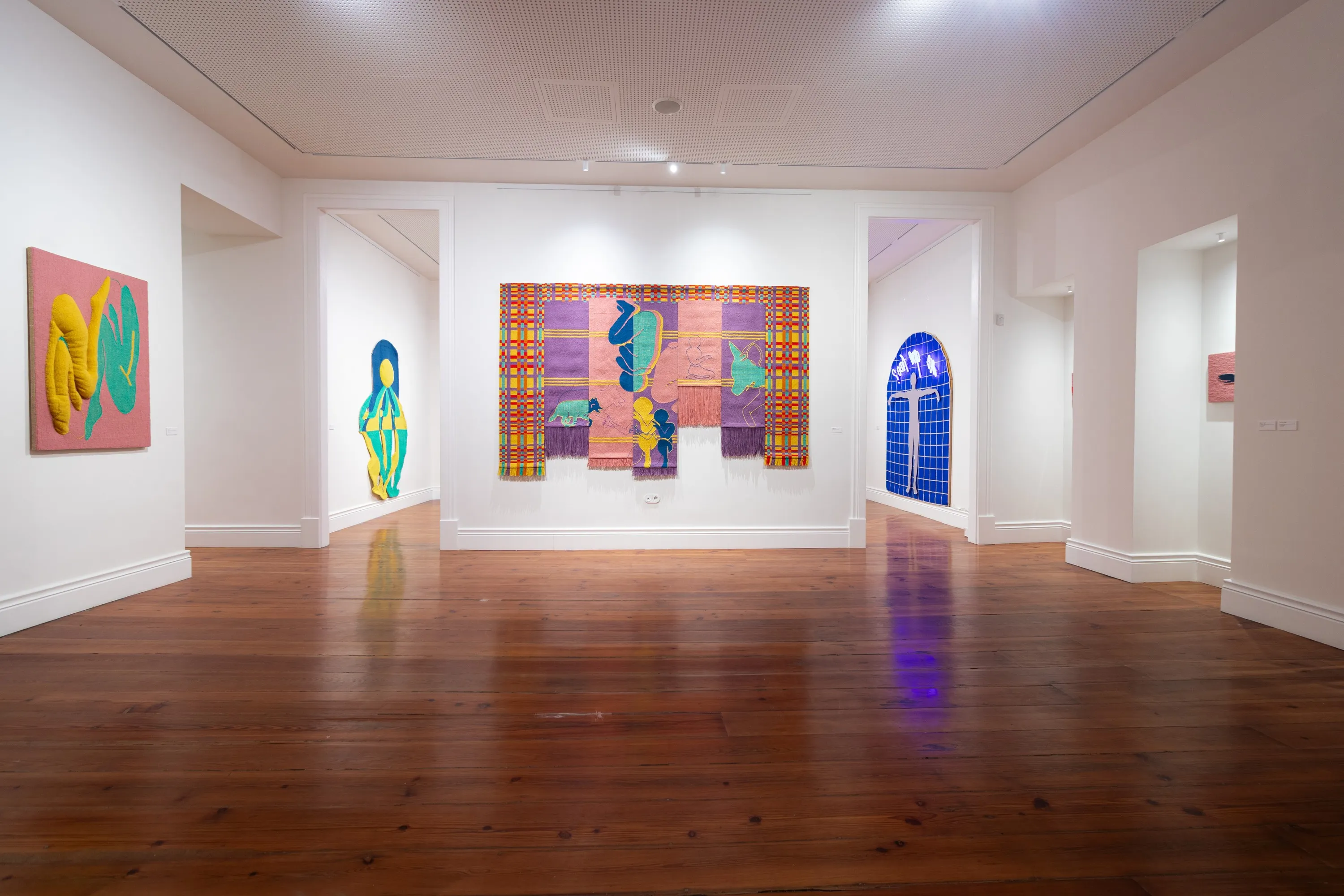 Main gallery installation view of PRIMEIRA PARAGEM
